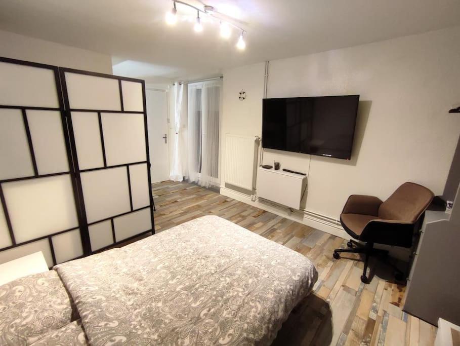 Appartement Grand Avec Jardin Et Entree Privative A Noter Reservations De 3 Nuits Minimum